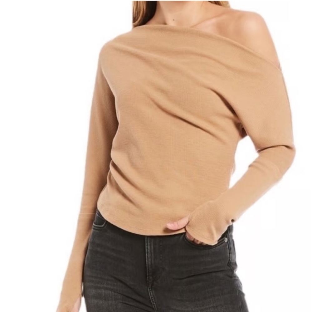 We the Free Fuji Off the Shoulder Thermal Top size Medium - Picture 3 of 6